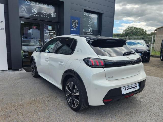 Peugeot 208 image 8