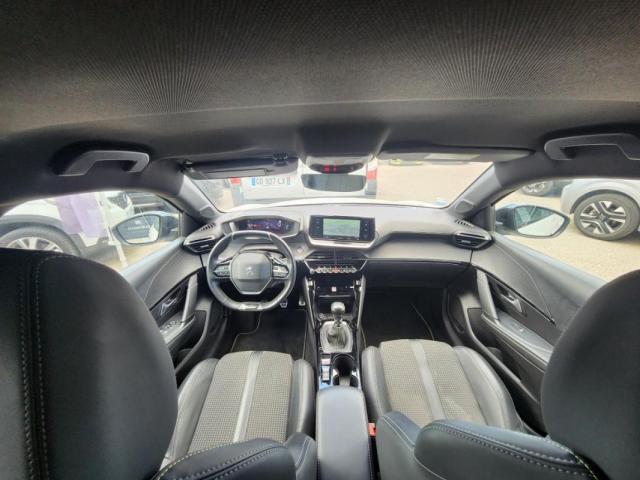 Peugeot 208 image 6