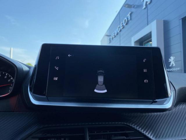 Peugeot 208 image 1