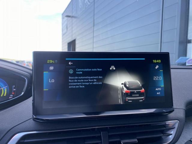 Peugeot 3008 image 2