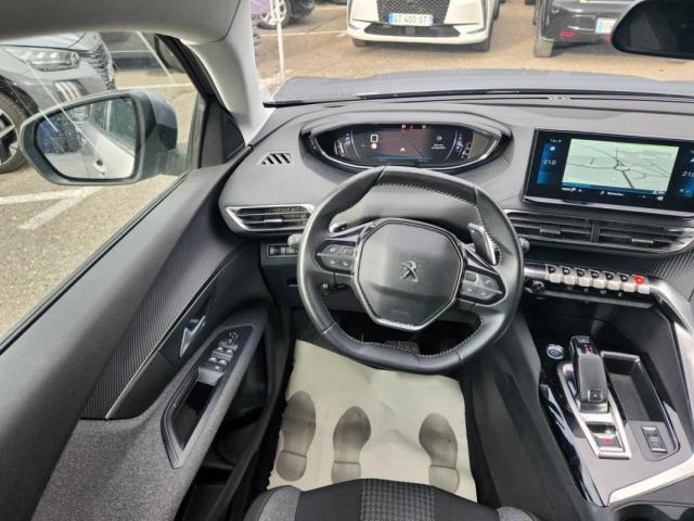 Peugeot 5008 image 2