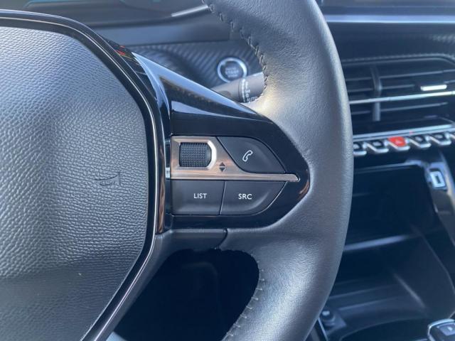 Peugeot E-208 image 2