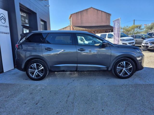 Peugeot 5008 image 2