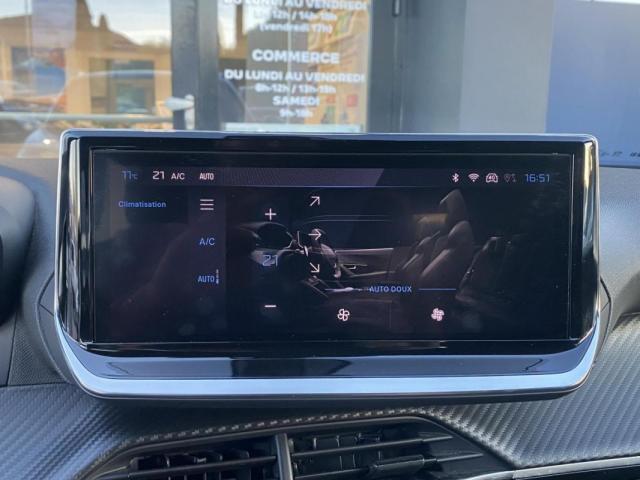 Peugeot 2008 image 3