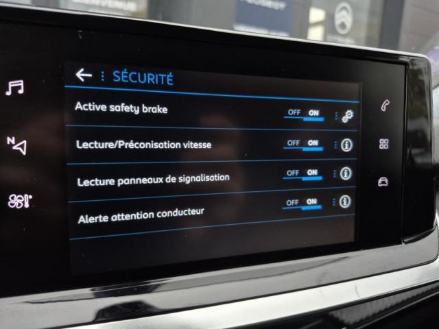 Peugeot 2008 image 4