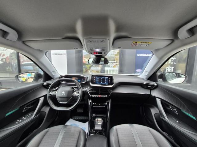 Peugeot 2008 image 6