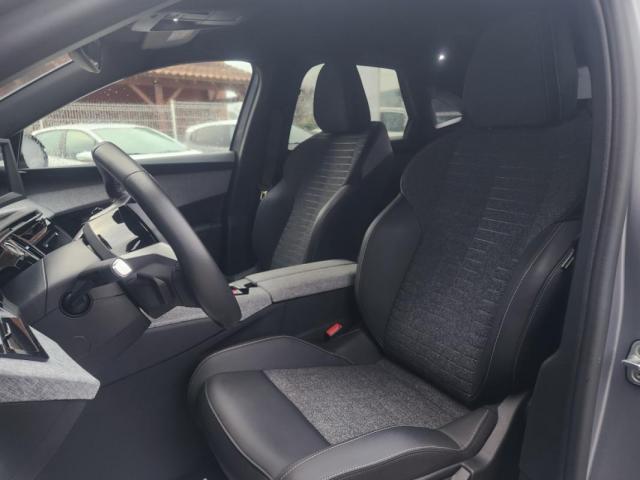 Peugeot 3008 image 3