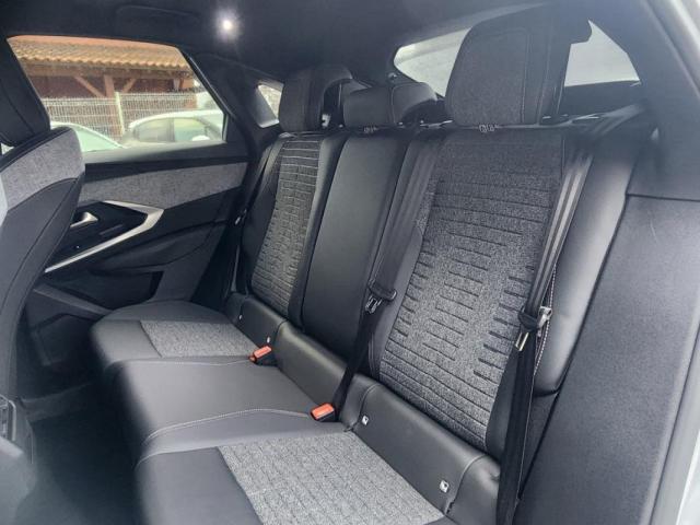 Peugeot 3008 image 1