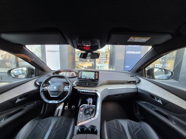 Peugeot 3008 image 3