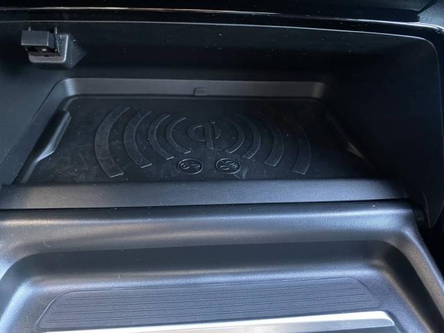 Peugeot E-208 image 2