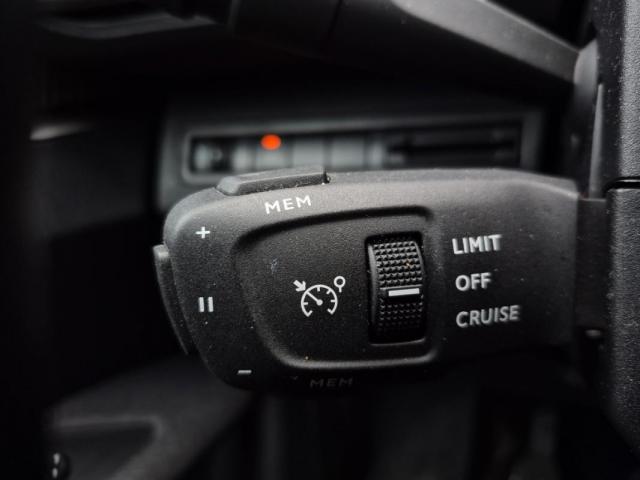 Peugeot 3008 image 5