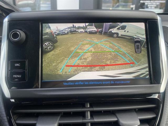 Peugeot 2008 image 2