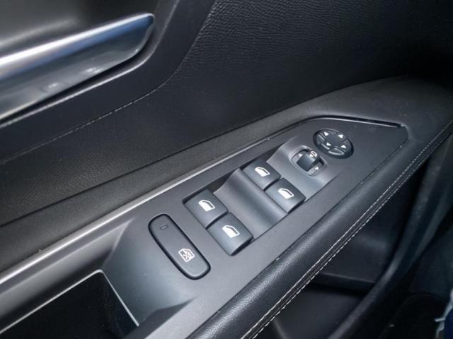 Peugeot 3008 image 8