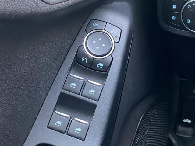 Ford Fiesta image 7