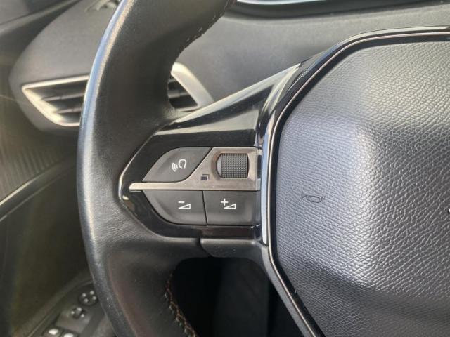 Peugeot 3008 image 8