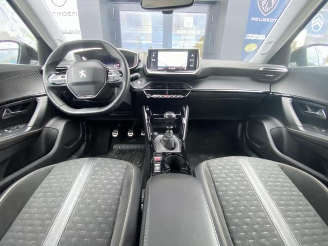 Peugeot 2008 image 1