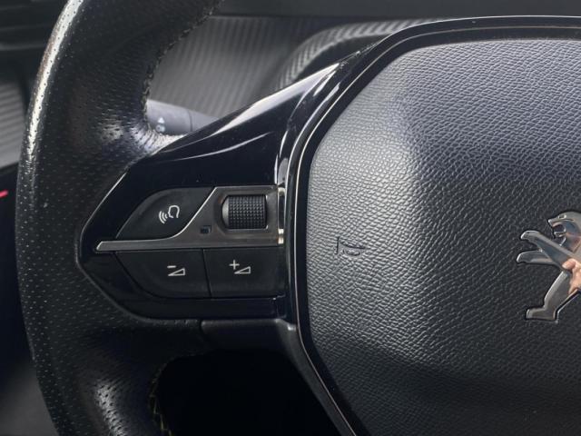 Peugeot E-208 image 8