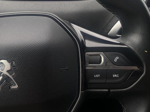 Peugeot 3008 image 2