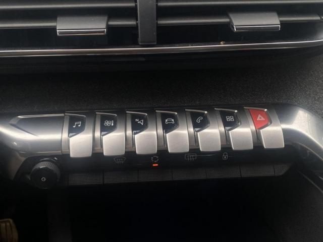 Peugeot 3008 image 1