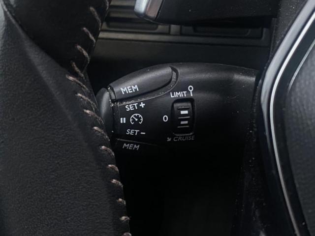 Peugeot 3008 image 1