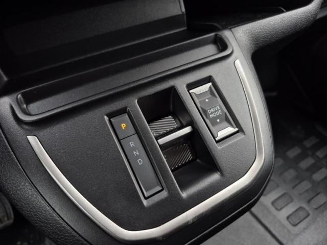 Citroen Jumpy image 8