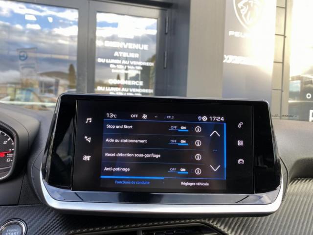 Peugeot 2008 image 1