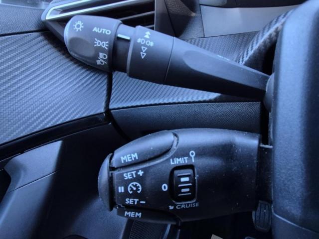 Peugeot 2008 image 7