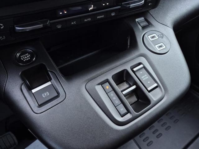 Peugeot Partner image 8