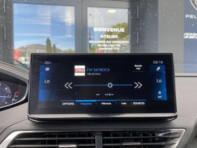 Peugeot 5008 image 2