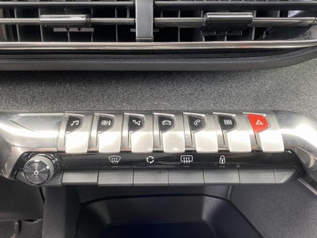 Peugeot 5008 image 4
