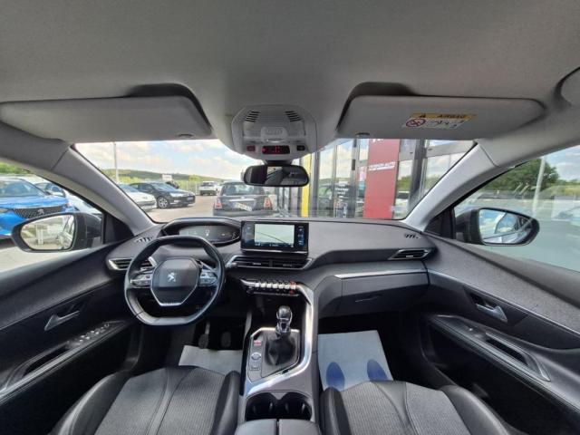Peugeot 5008 image 6