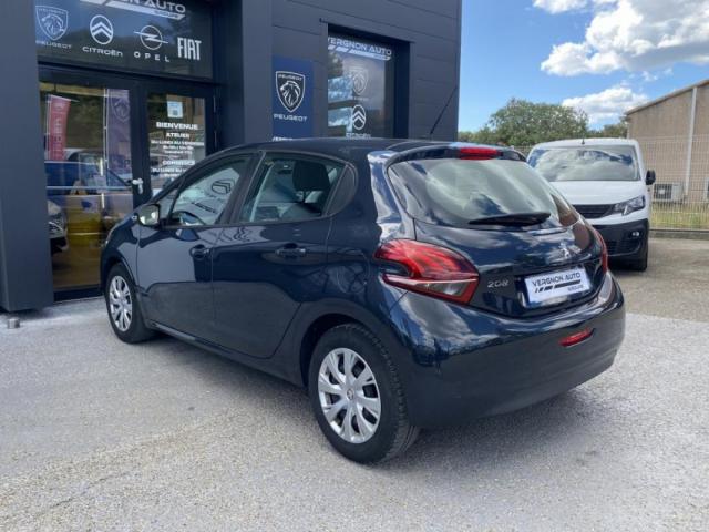 Peugeot 208 image 1