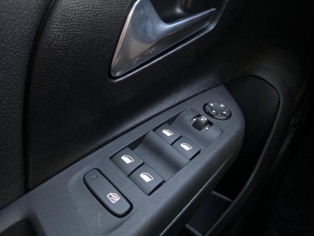 Opel Corsa image 8
