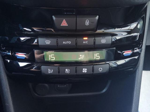 Peugeot 2008 image 2