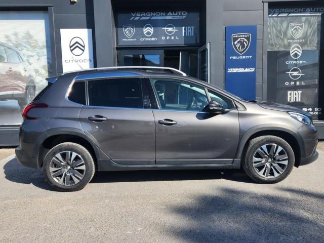 Peugeot 2008 image 8