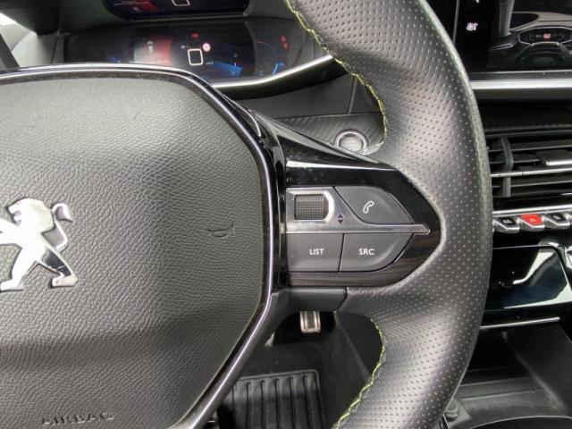 Peugeot 208 image 7