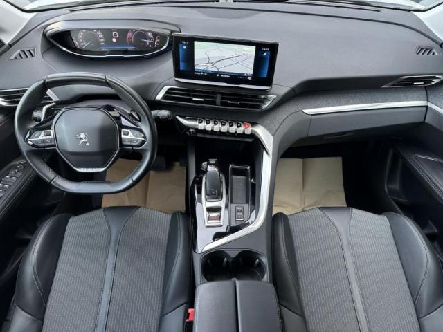 Peugeot 3008 image 2