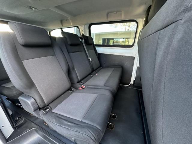Peugeot Traveller image 5