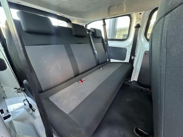Peugeot Traveller image 6