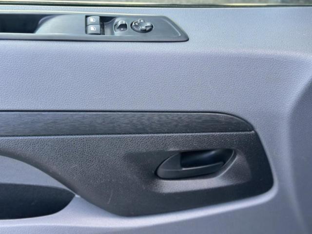 Peugeot Traveller image 7