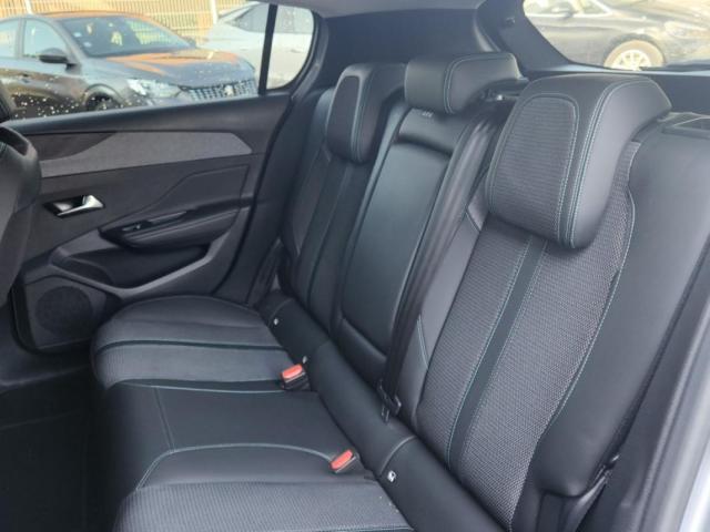 Peugeot 308 image 2
