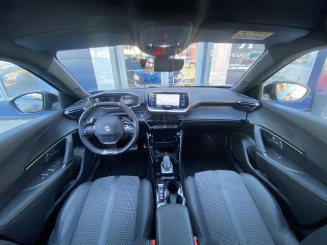 Peugeot 2008 image 3
