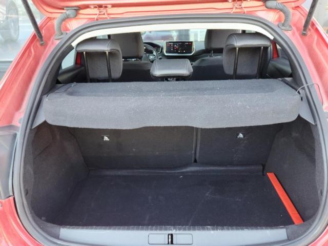 Peugeot 208 image 7