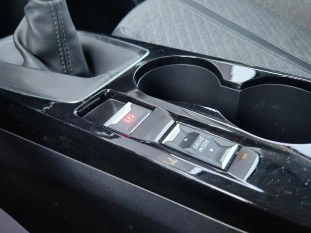 Peugeot 208 image 5