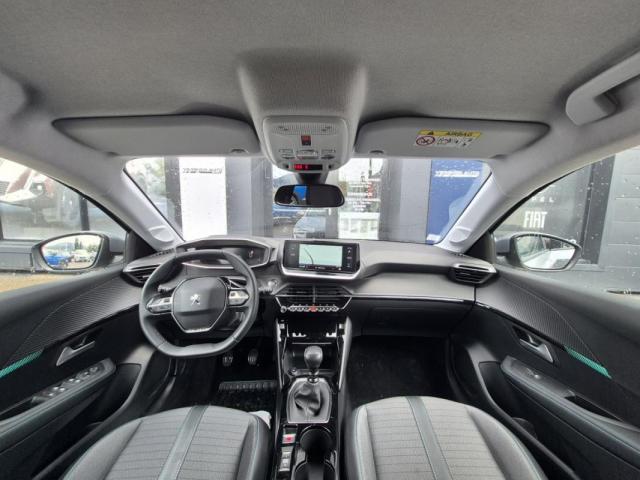 Peugeot 208 image 2