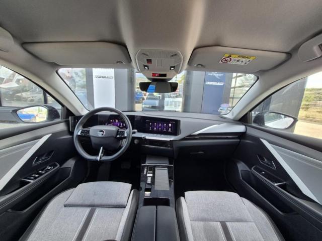 Opel Astra image 2