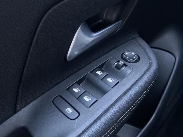 Opel Mokka image 8