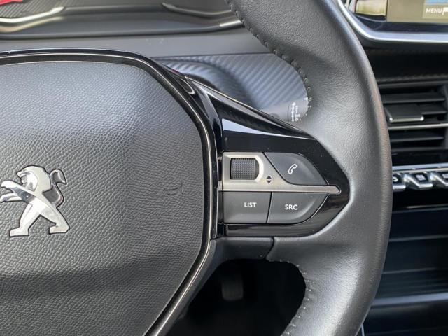 Peugeot 208 image 4