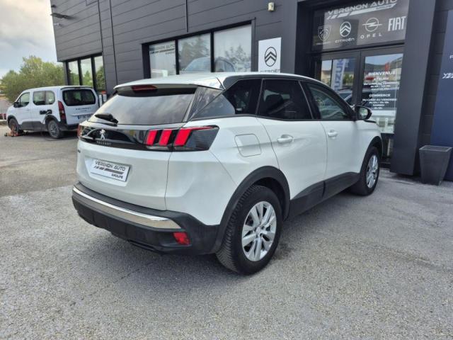 Peugeot 3008 image 2