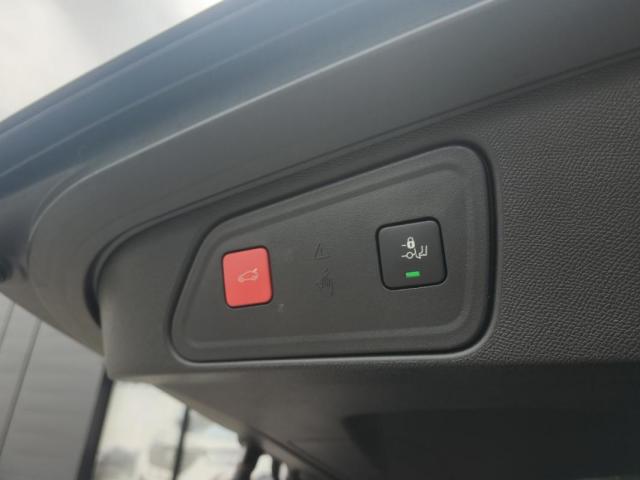 Peugeot 3008 image 8